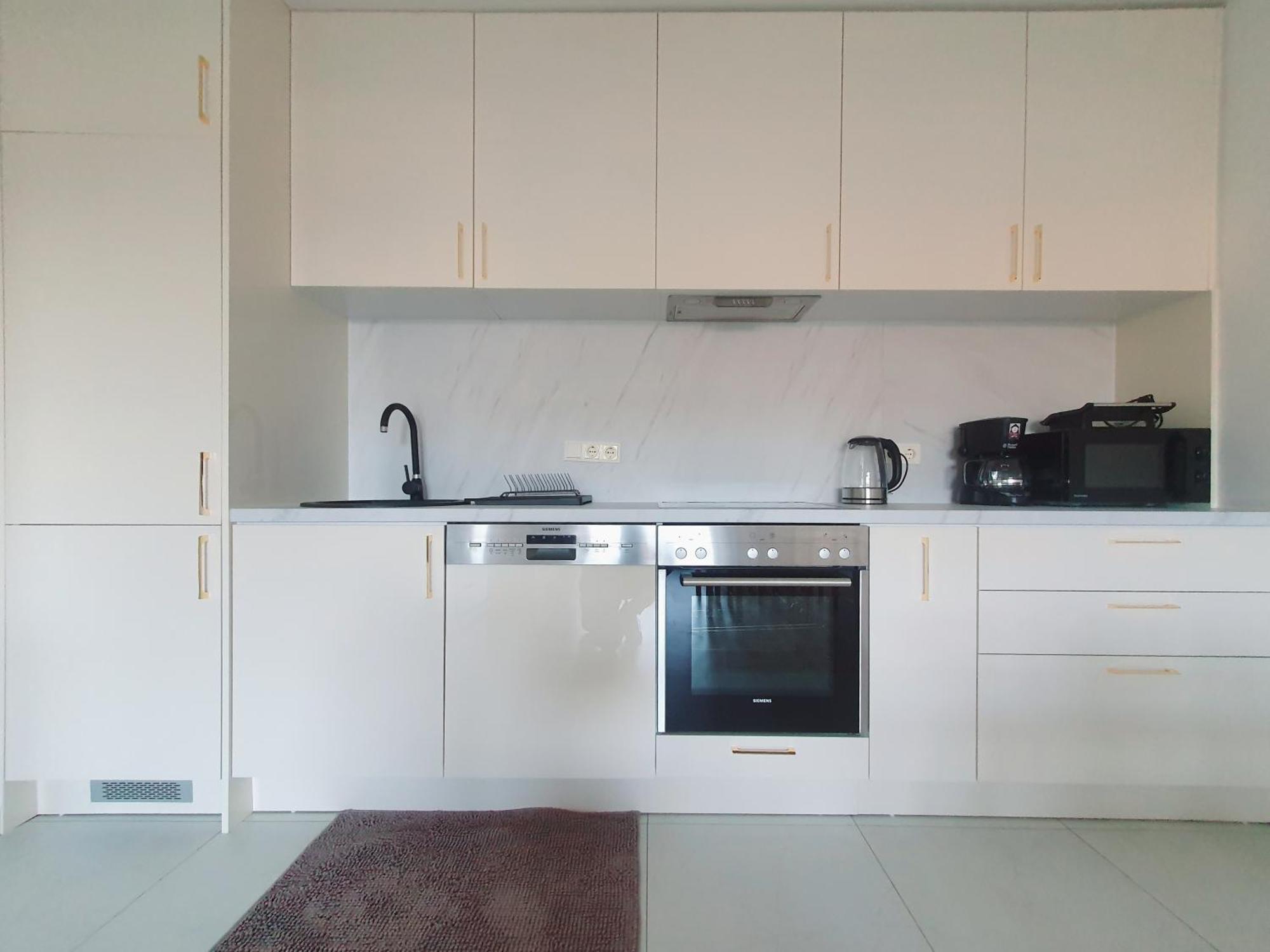 Near Lake One Bedroom Cute Apartment Wina Bagian luar foto